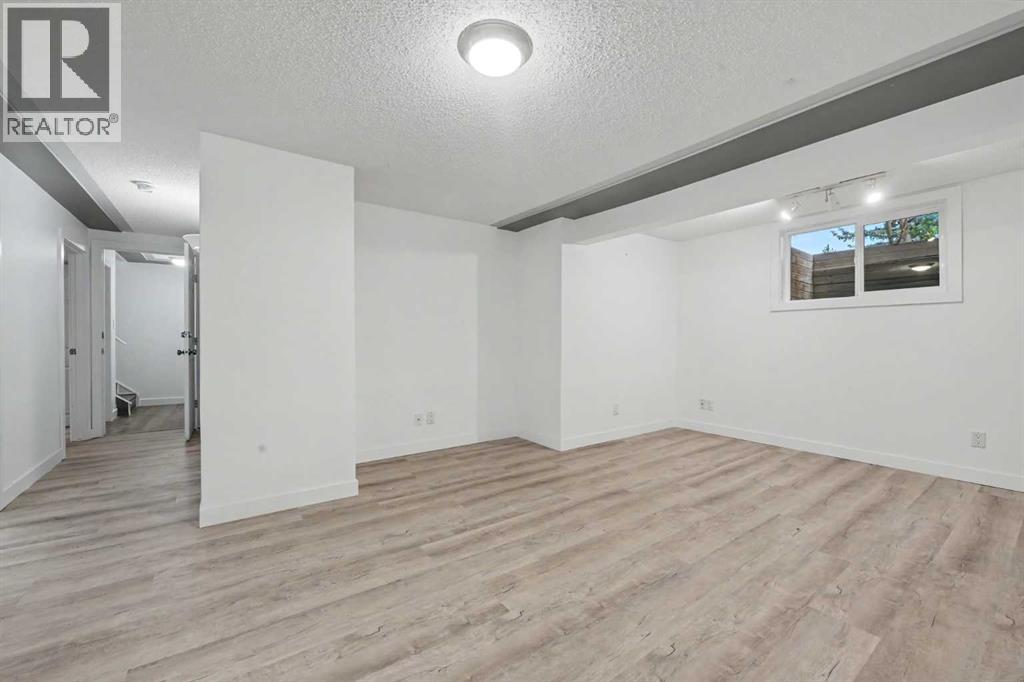 1152 Ranchlands Boulevard Nw Property Photo 15