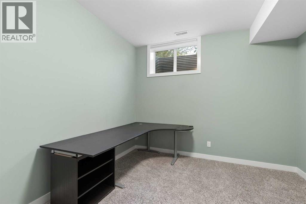2207 32 Avenue Sw Property Photo 38