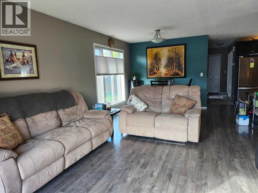 89 Poplar Street Property Photo 4