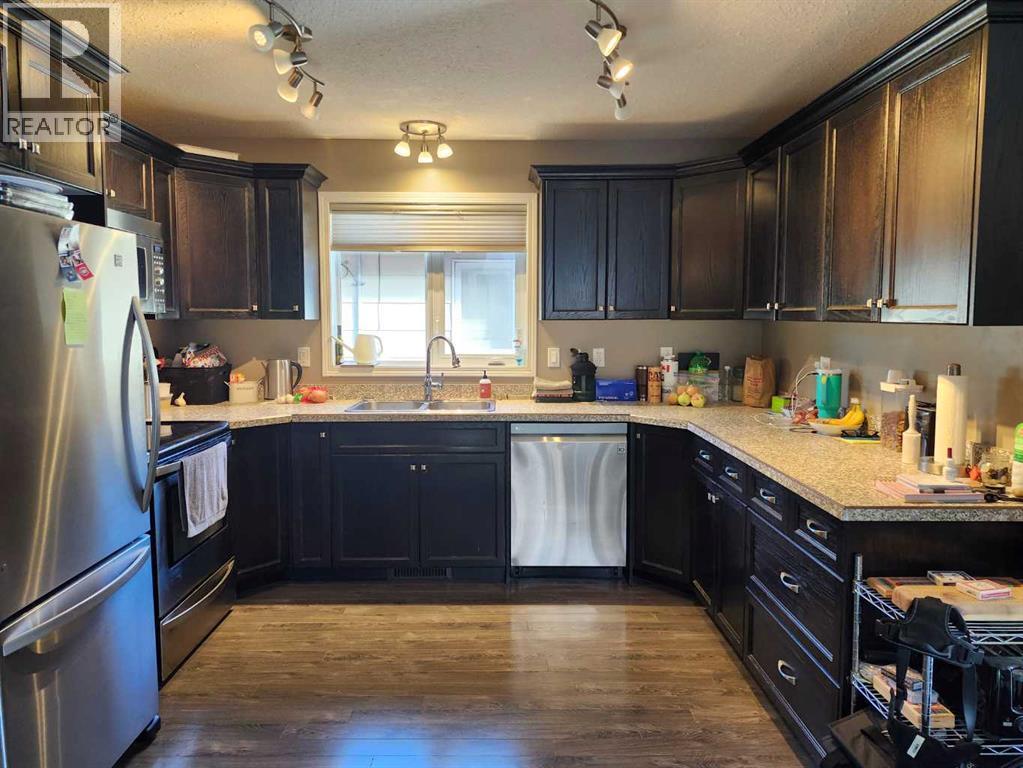 89 Poplar Street Property Photo 8