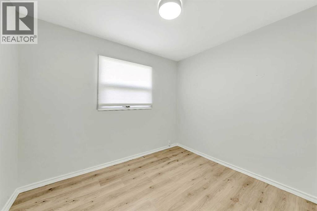 5008 47 Street Property Photo 18