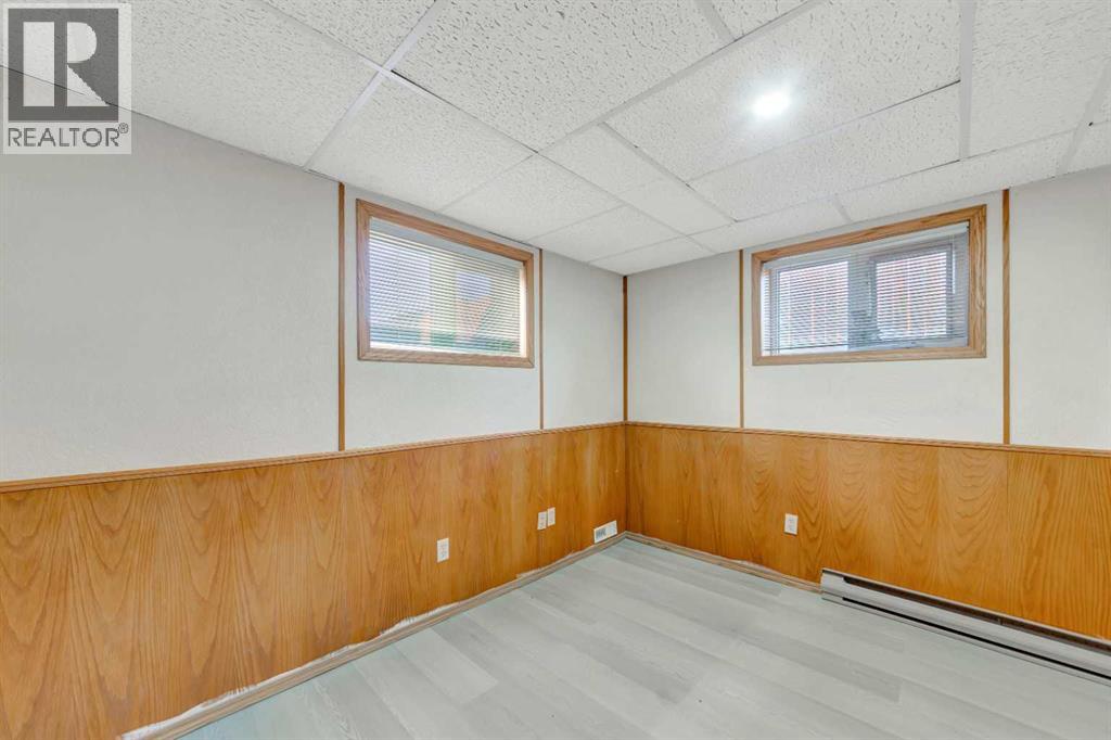 5008 47 Street Property Photo 22