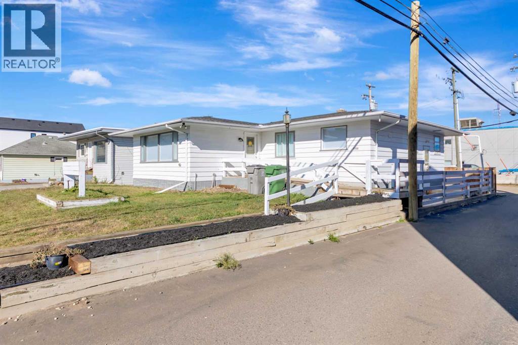 5008 47 Street Property Photo 29