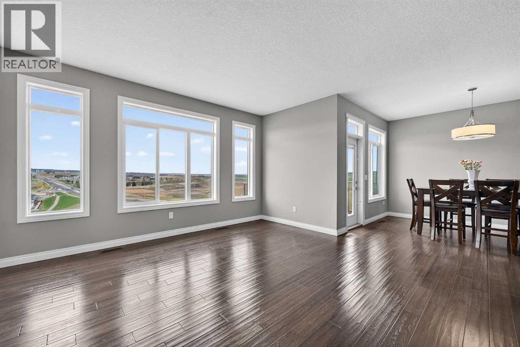 30 Evansborough View Nw Property Photo 20