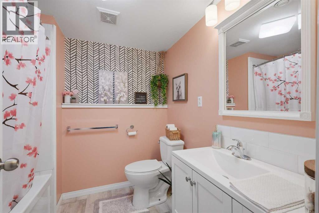 3809 52 Avenue Property Photo 21