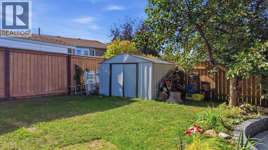 3809 52 Avenue Property Photo 27