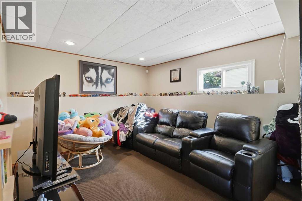 4615 31 Avenue Ne Property Photo 30