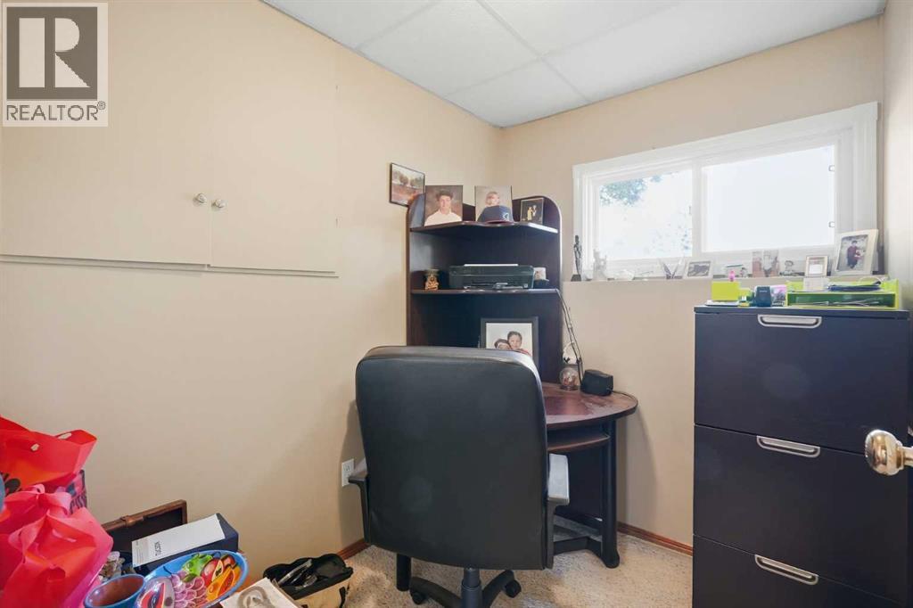 4615 31 Avenue Ne Property Photo 35