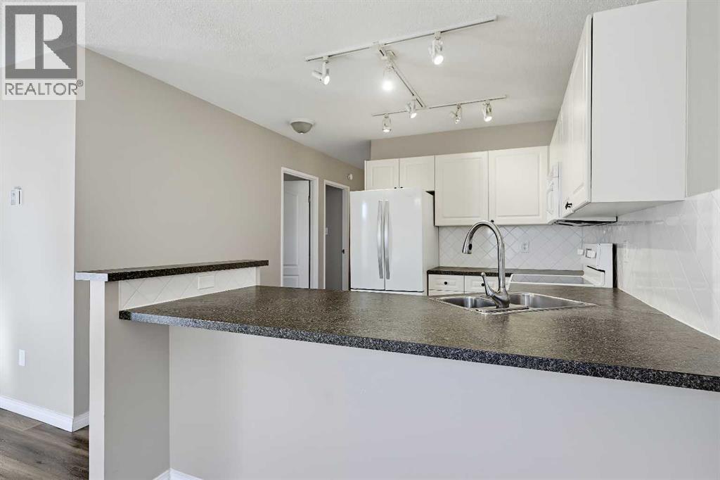 1328 13 Avenue Southwest Property Photo 9