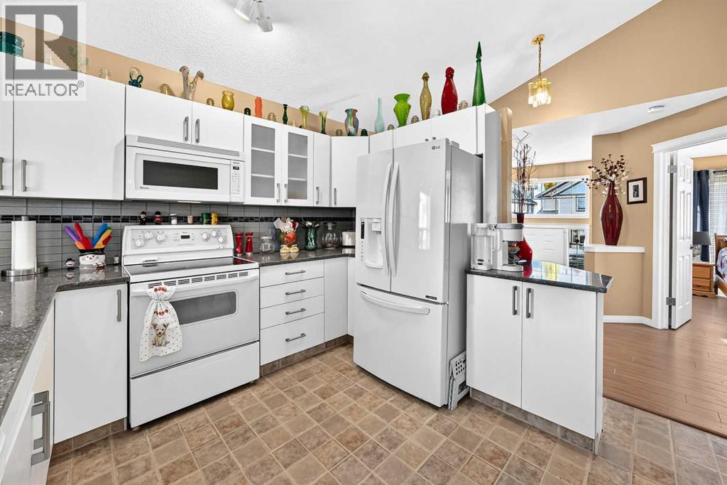 84 Tuscany Valley Drive Nw Property Photo 7