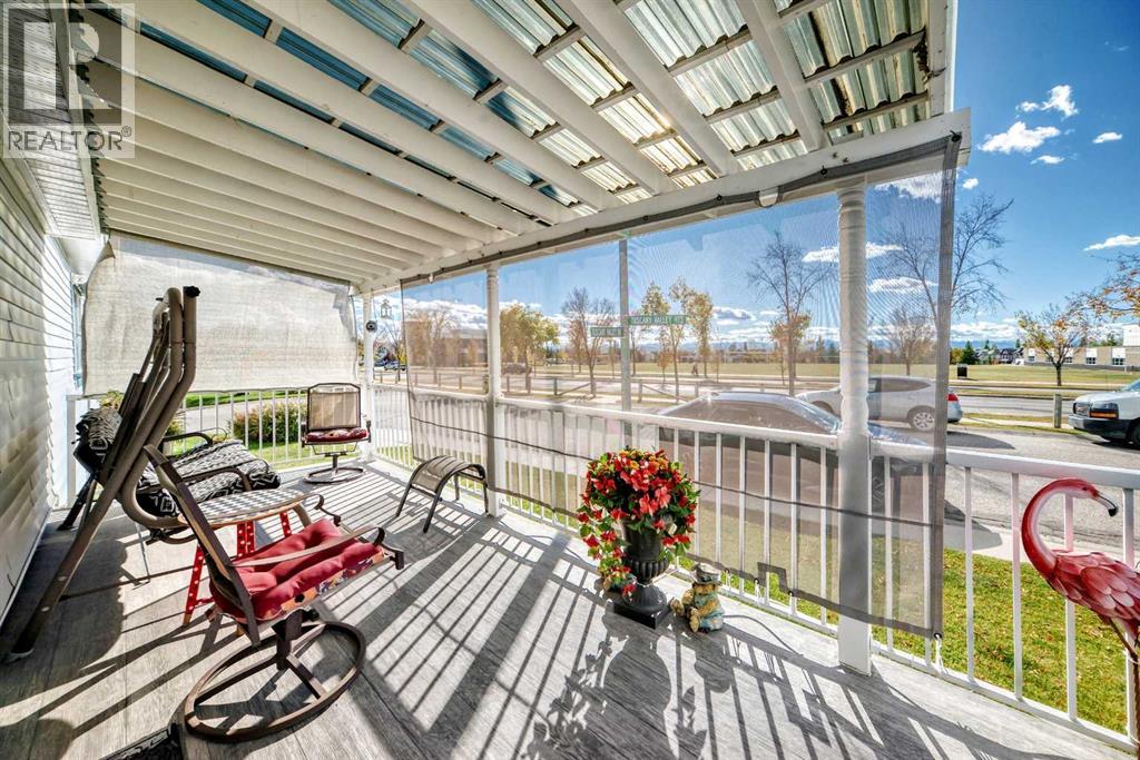 84 Tuscany Valley Drive Nw Property Photo 16