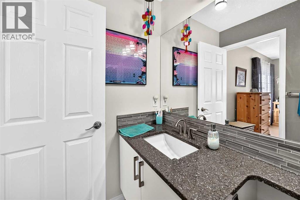 84 Tuscany Valley Drive Nw Property Photo 24