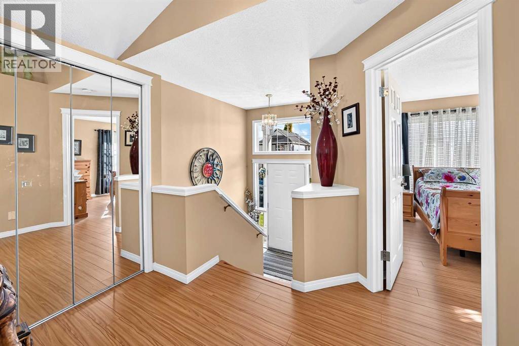 84 Tuscany Valley Drive Nw Property Photo 30