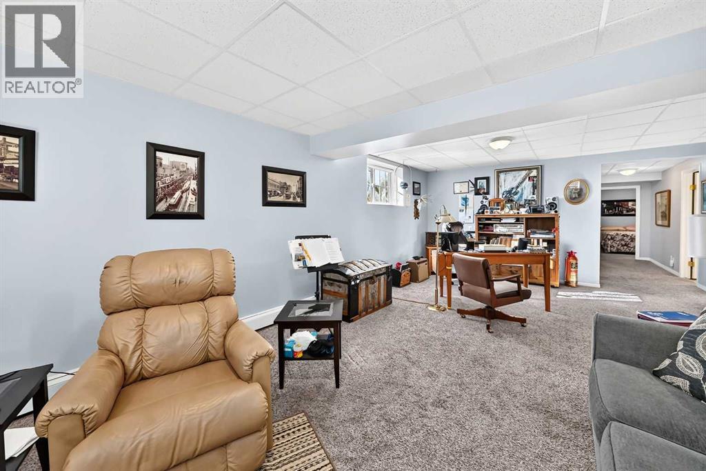 84 Tuscany Valley Drive Nw Property Photo 34