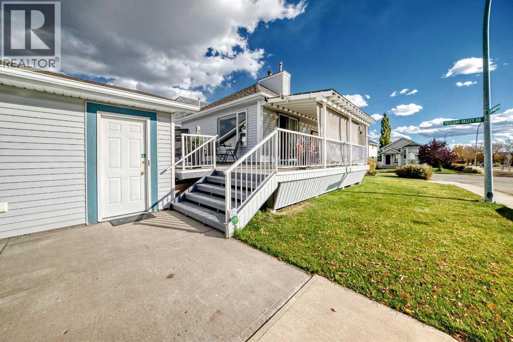 84 Tuscany Valley Drive Nw Property Photo 49