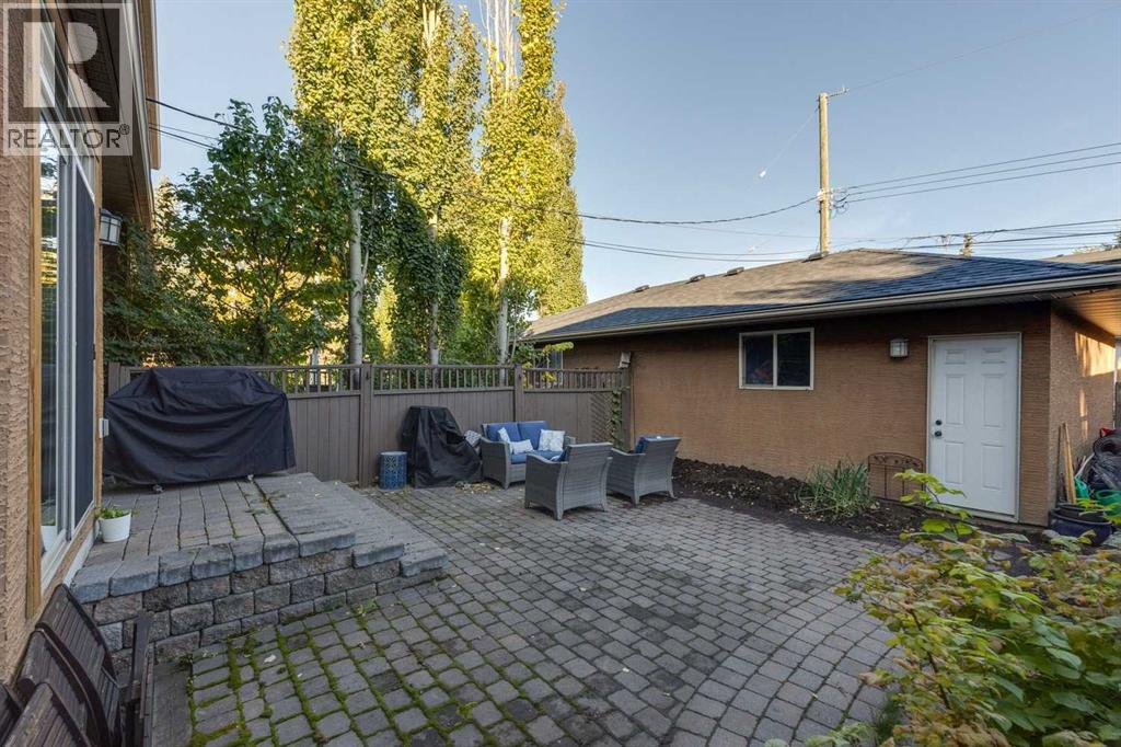 2050 47 Avenue Sw Property Photo 30