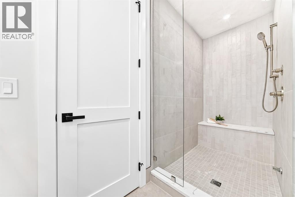 3743 36 Avenue Sw Property Photo 41