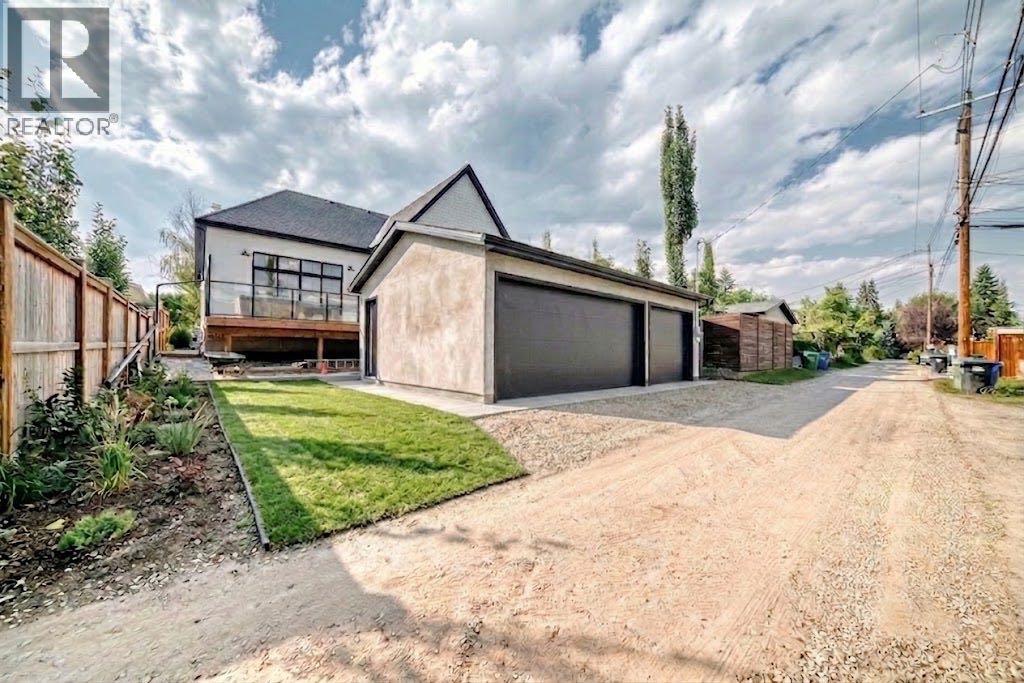 3743 36 Avenue Sw Property Photo 45