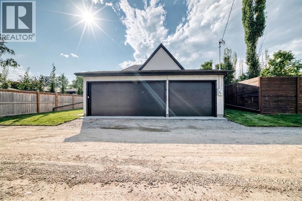 3743 36 Avenue Sw Property Photo 46