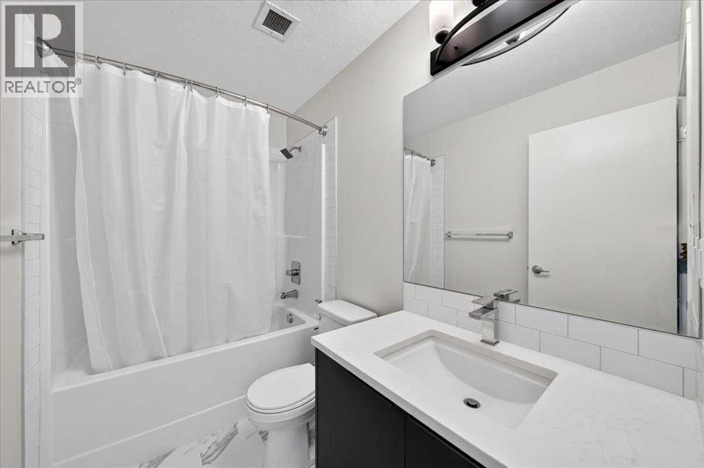 220 Seton Grove Southeast Property Photo 25
