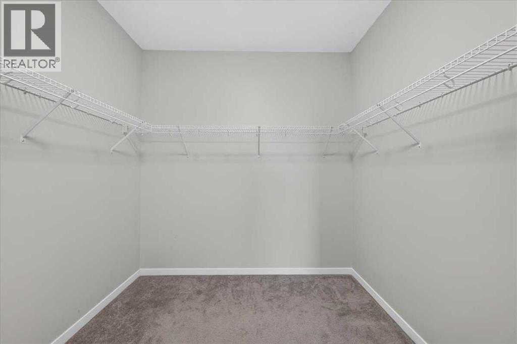 220 Seton Grove Southeast Property Photo 33
