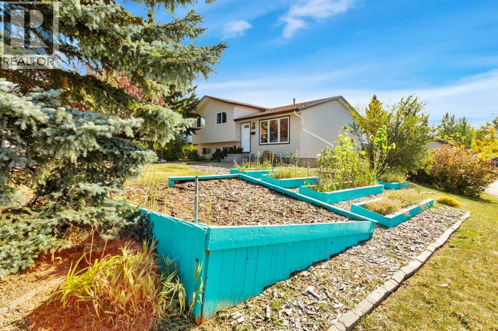 1 Mountain Place Property Photo 4