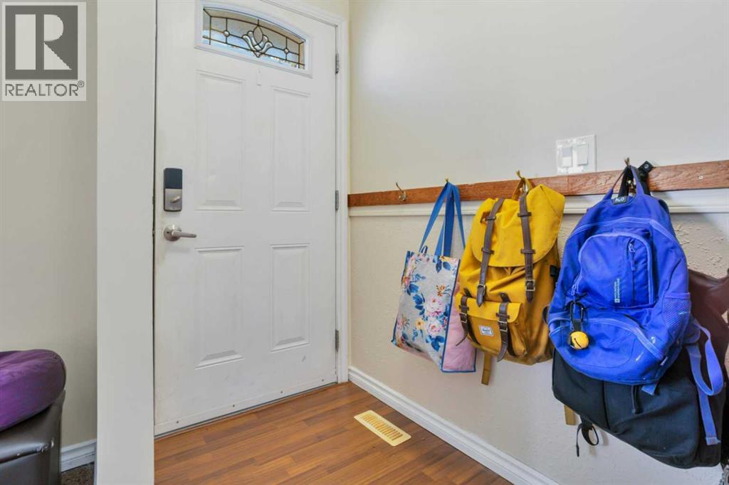 1 Mountain Place Property Photo 5