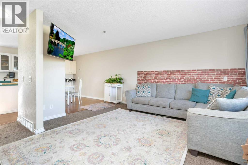 1 Mountain Place Property Photo 6