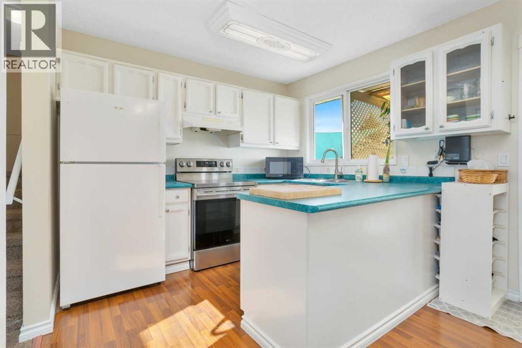 1 Mountain Place Property Photo 12