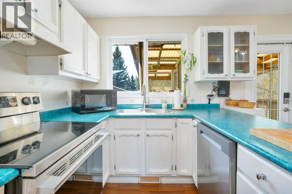 1 Mountain Place Property Photo 13