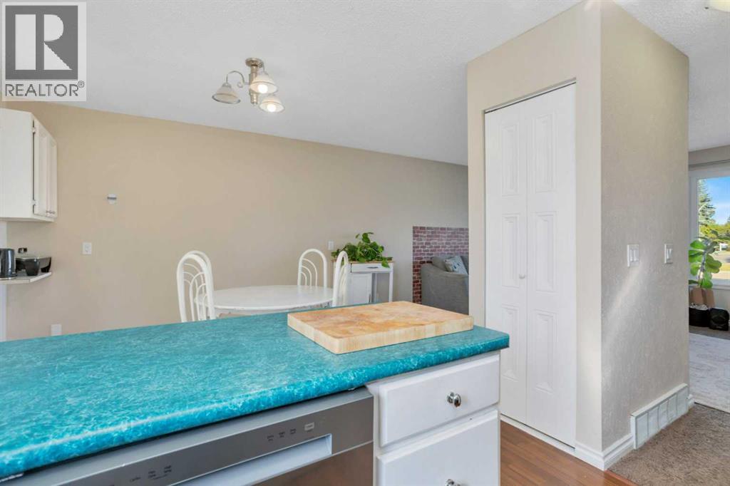 1 Mountain Place Property Photo 15
