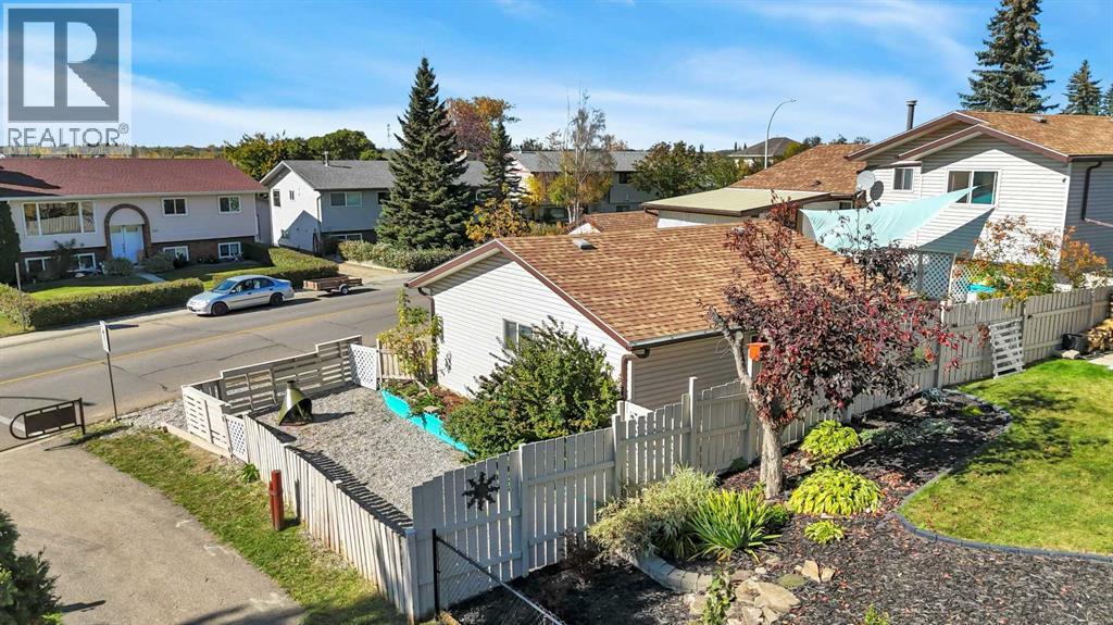 1 Mountain Place Property Photo 45