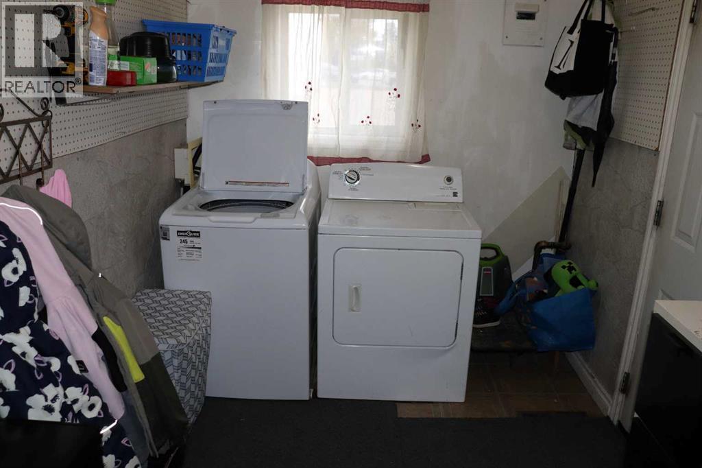 5015 6 Avenue Property Photo 11