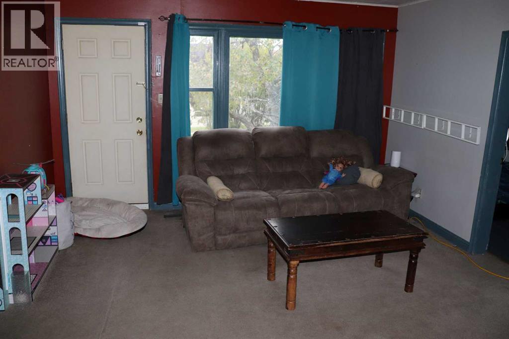 5015 6 Avenue Property Photo 12