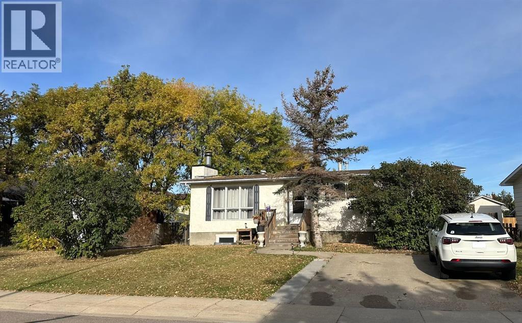 9120 96 Avenue Property Photo 1