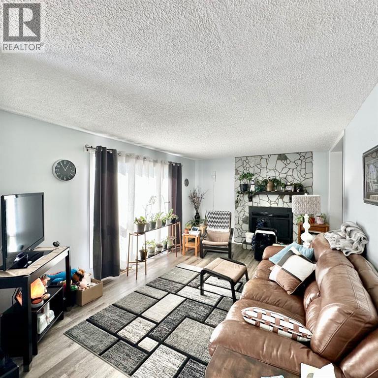 9120 96 Avenue Property Photo 9