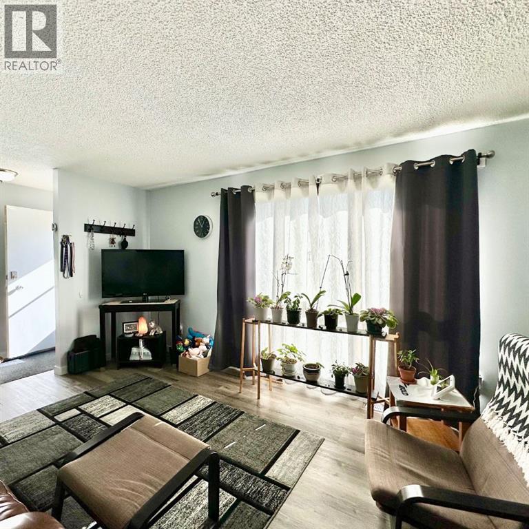 9120 96 Avenue Property Photo 11