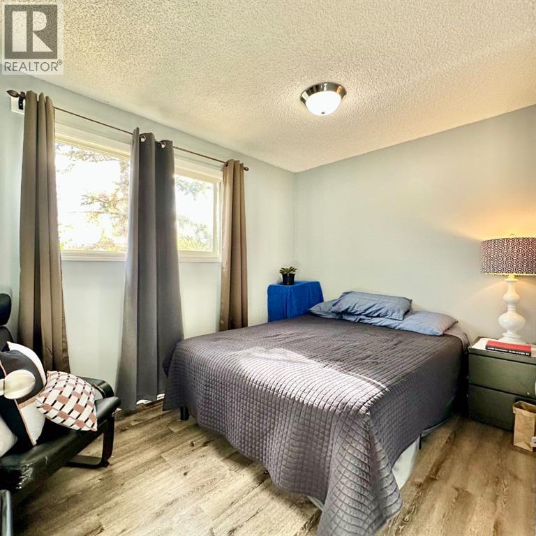 9120 96 Avenue Property Photo 17