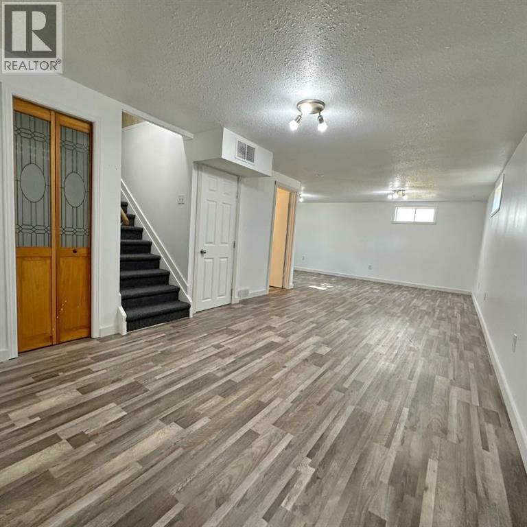 9120 96 Avenue Property Photo 28