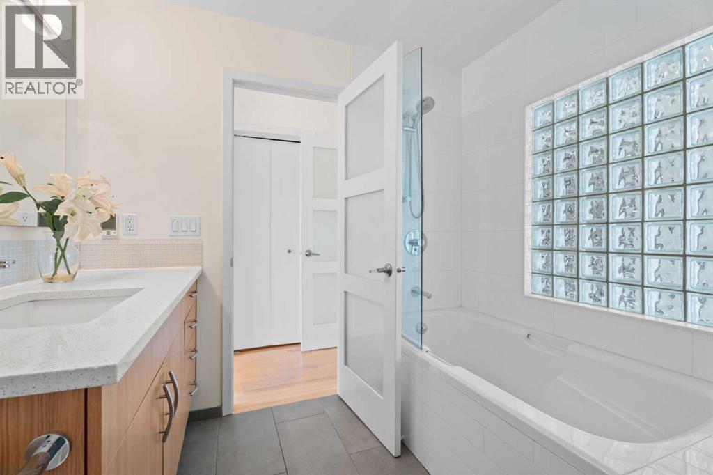 216 4 Avenue Ne Property Photo 28