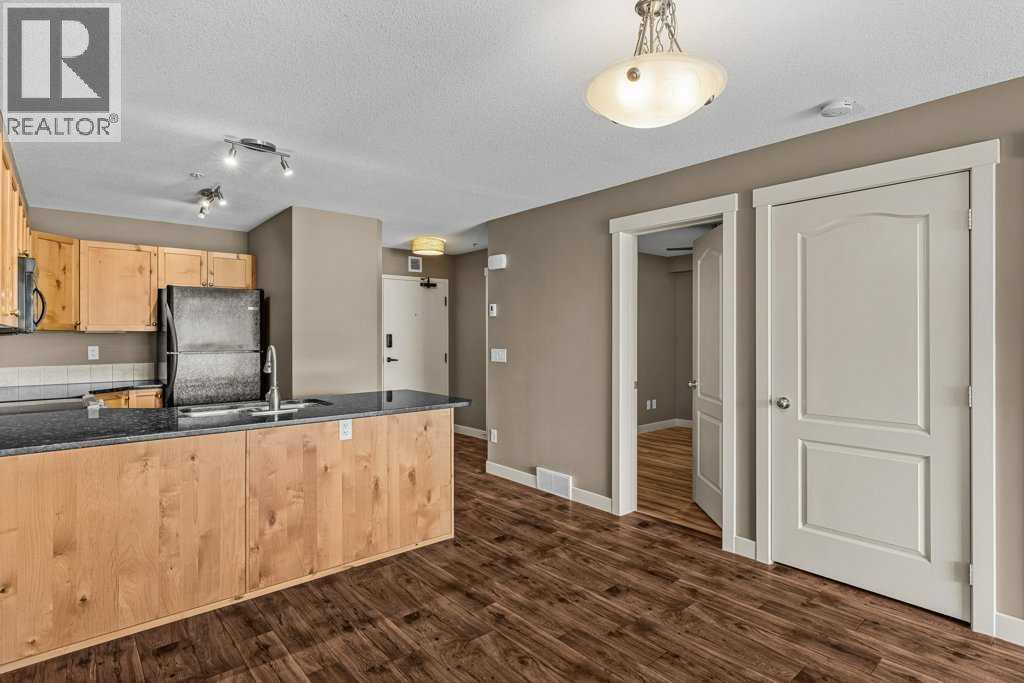 300 Palliser Lane Property Photo 13