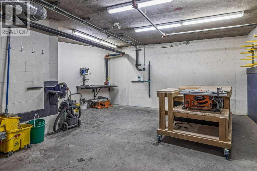 300 Palliser Lane Property Photo 44
