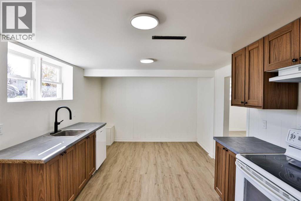 102 N 100 E Property Photo 14