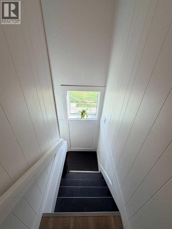 306 47 Avenue W Property Photo 17