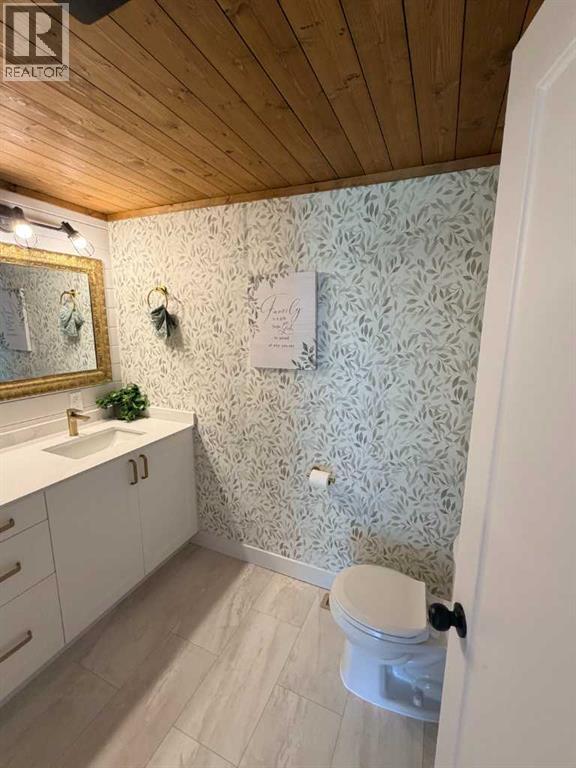 306 47 Avenue W Property Photo 21