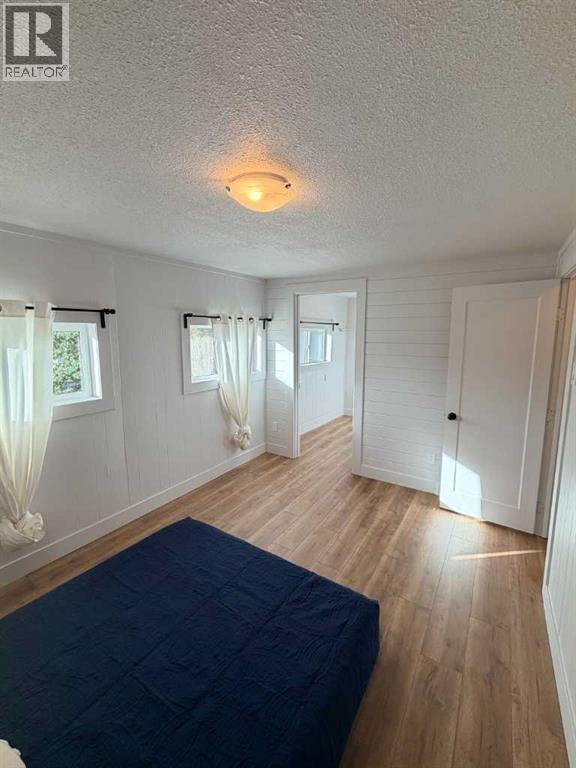 306 47 Avenue W Property Photo 24