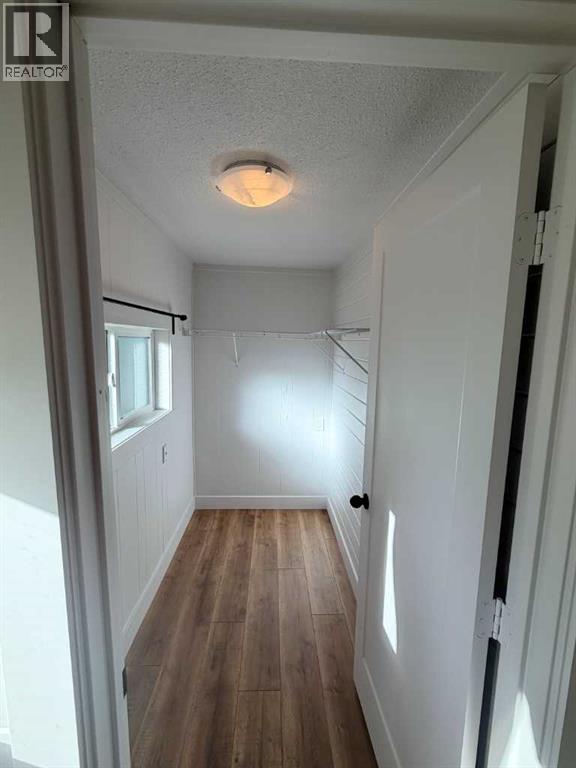 306 47 Avenue W Property Photo 25