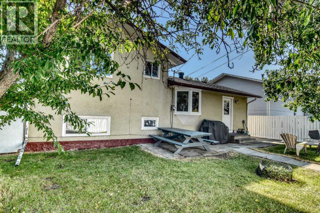 6151 Penworth Road Se Property Photo 24