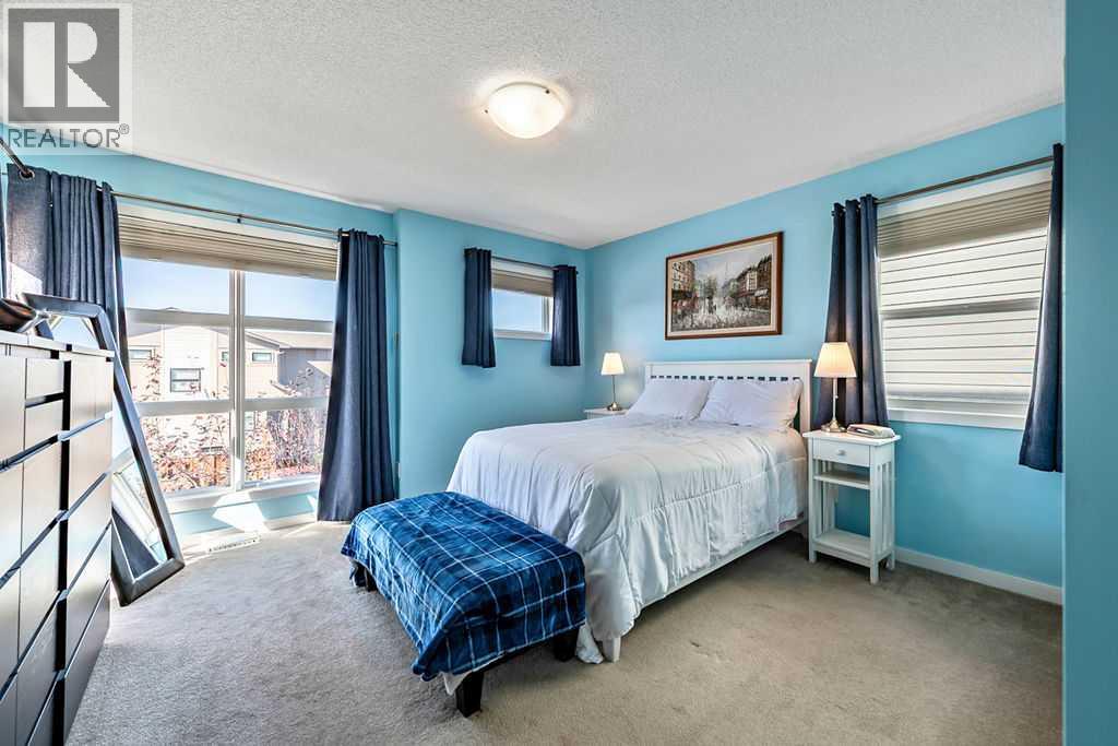 86 Walden Crescent Se Property Photo 20