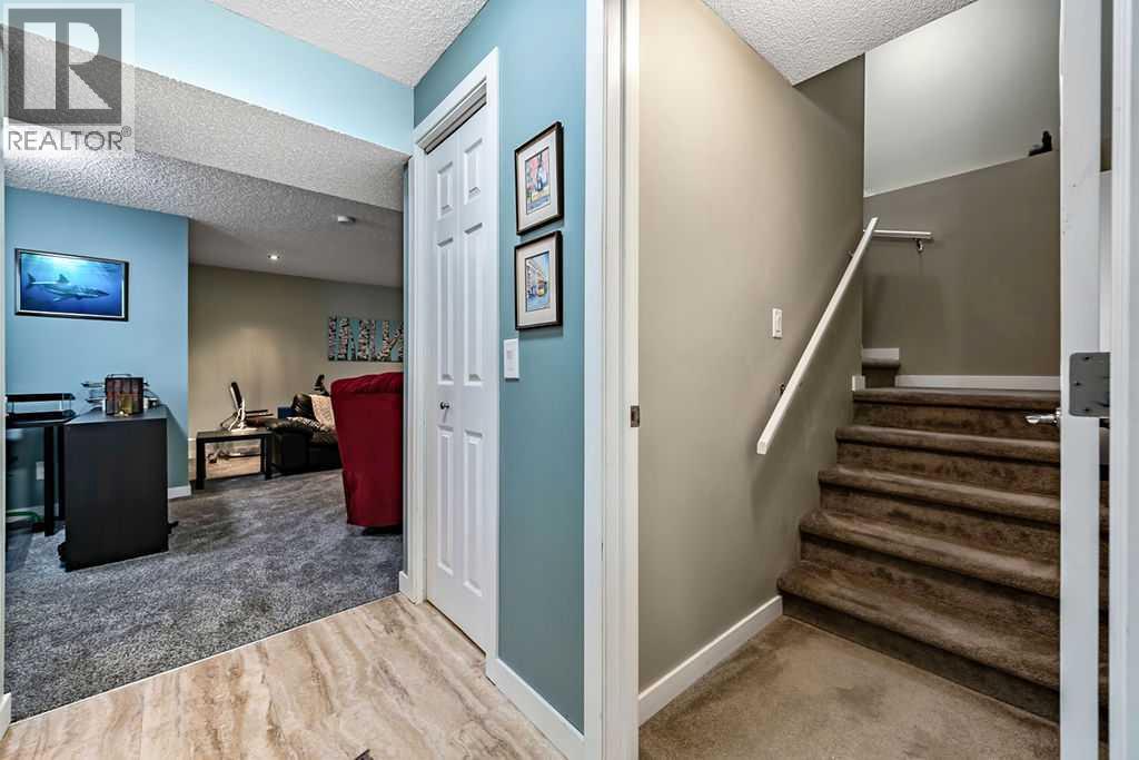 86 Walden Crescent Se Property Photo 29